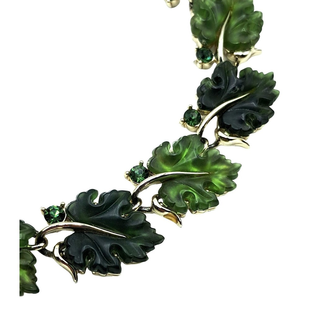 Vintage Lisner Rhinestone Lucite Necklace Green Molded Leaves Jewelry - Picture 2 of 9